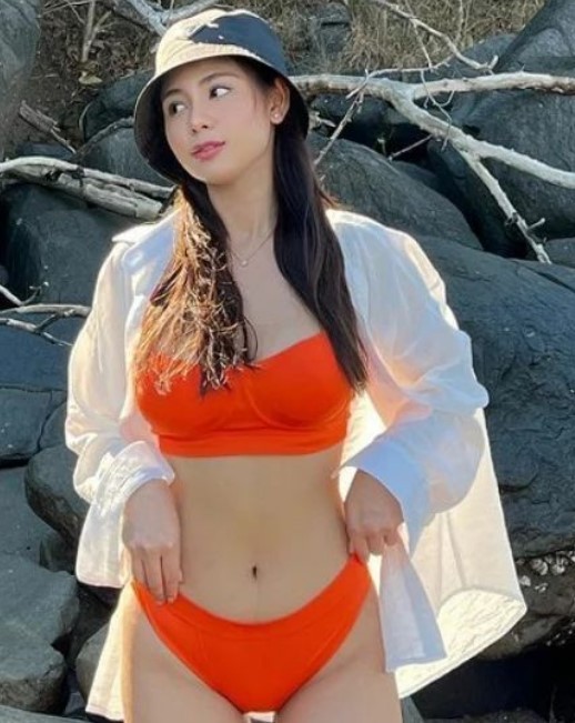 Keiko Profile image 2