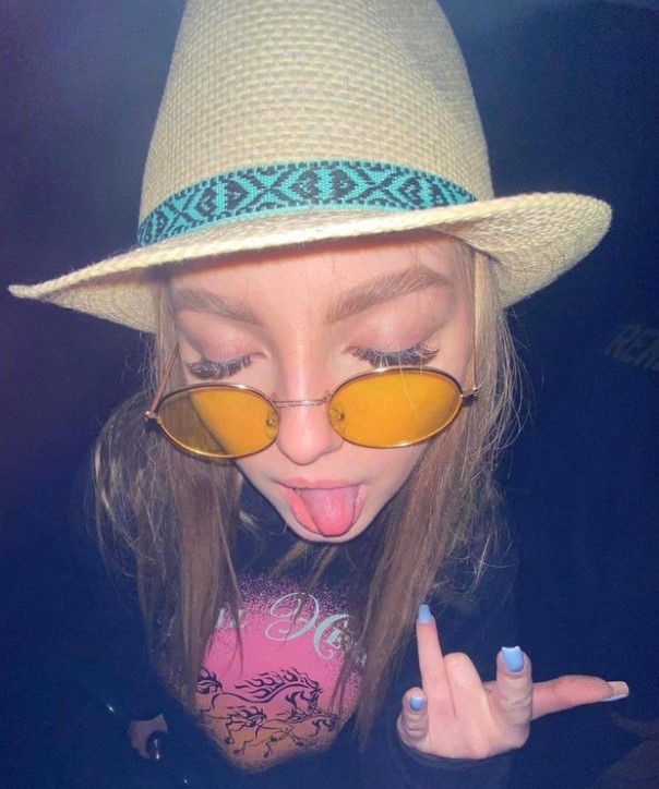 Little Ellis Profile image 3