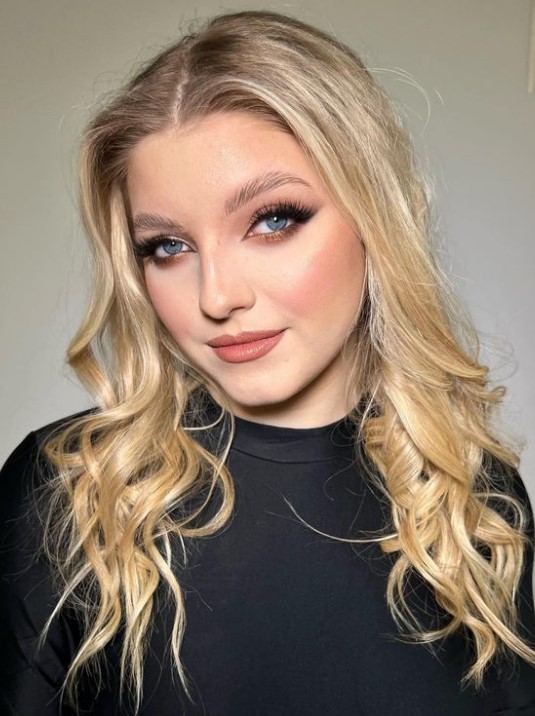 Little Ellis Profile image 2