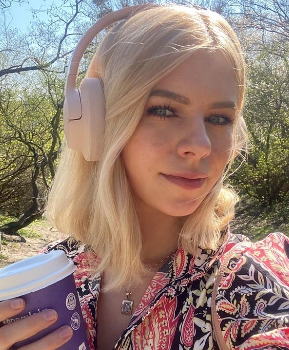 SharmineDee93 Profile image 5