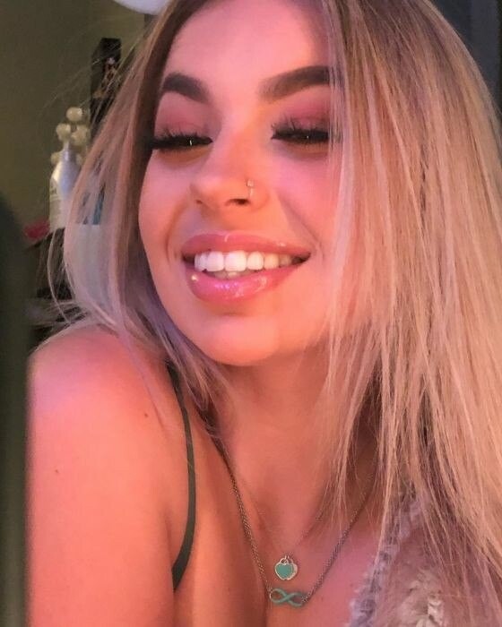 Vailynn Profile image 2