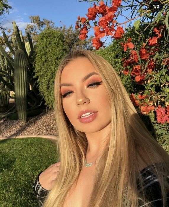 Vailynn Profile image 1