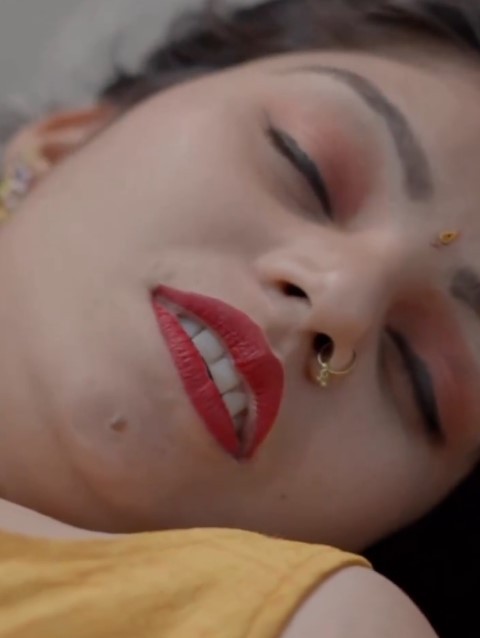 Aabirah, 23