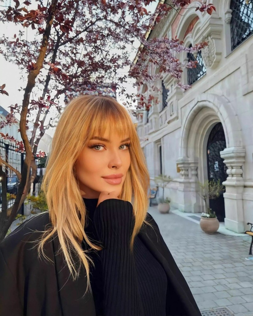 Olena Profile image 3