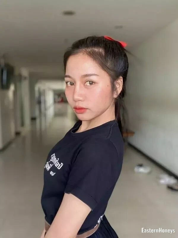 Sarocha Profile image 3