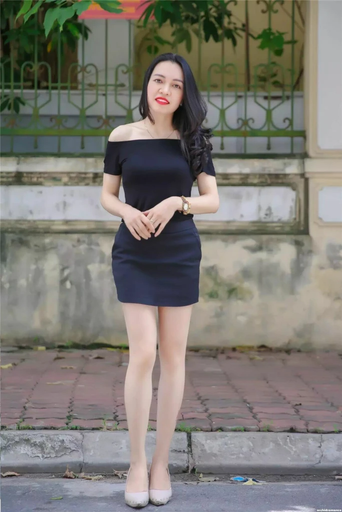 Alice, 39