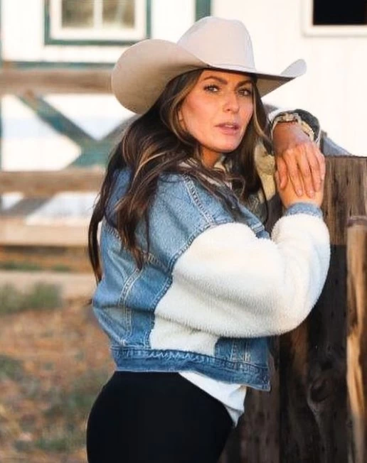 Dayana Profile image 4