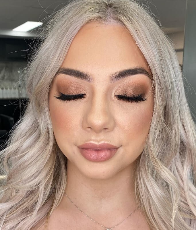 Eleanor Profile image 2