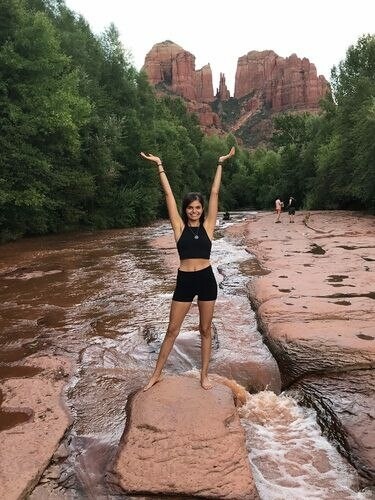 Angeline Profile image 2