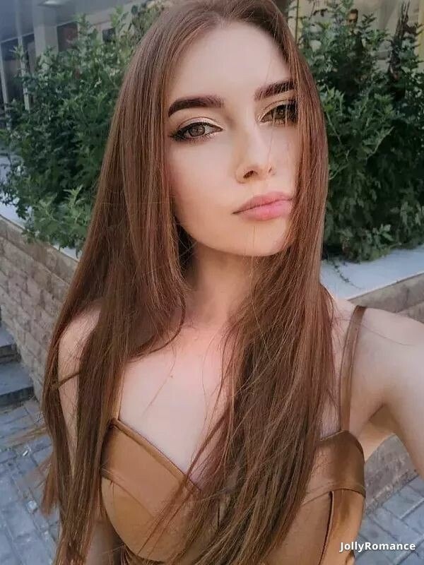 Anastasia, 22