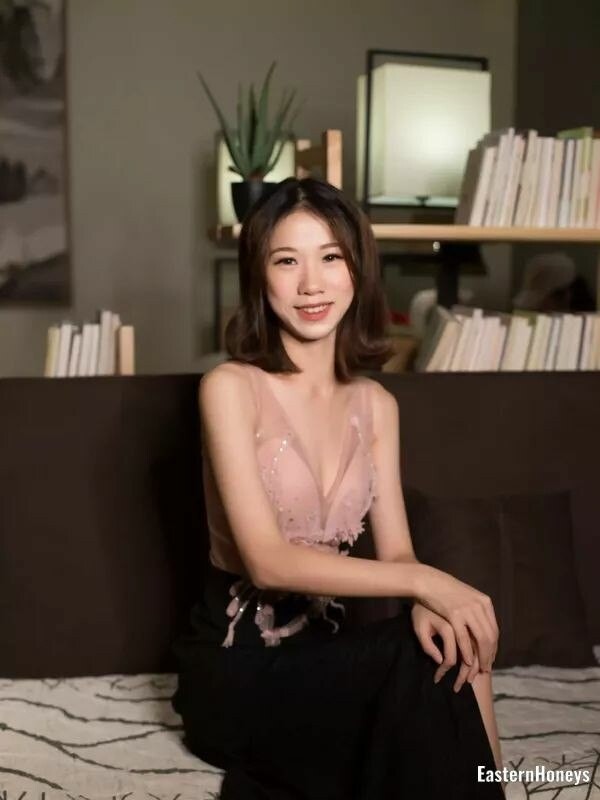 Fenghong Profile image 1