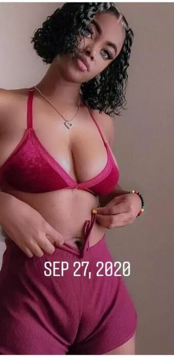 izz72424 Profile image 2