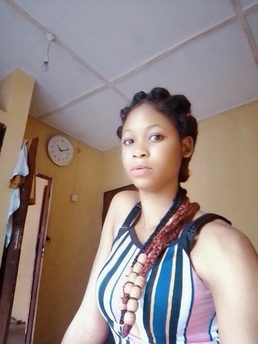 DreeElle Profile image 2