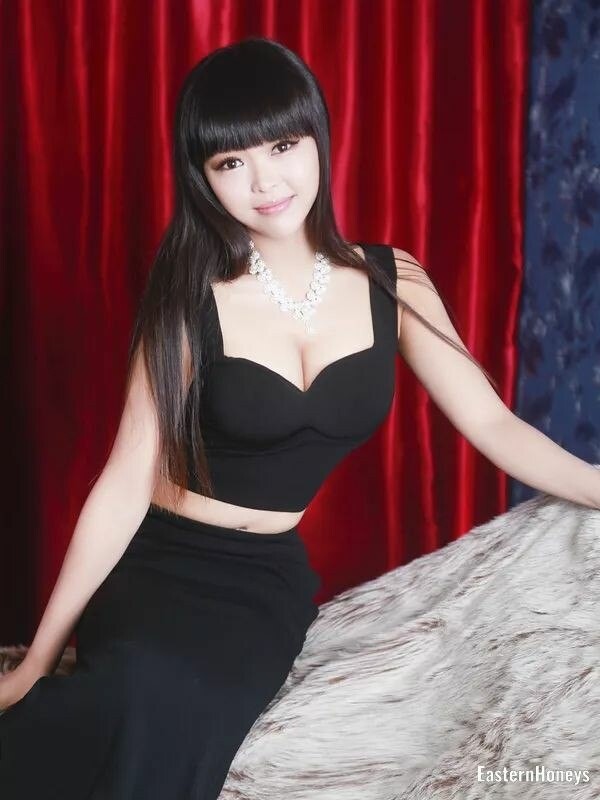 Crystal Profile image 3