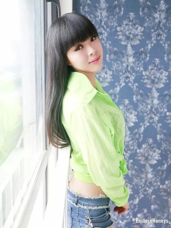 Crystal Profile image 1