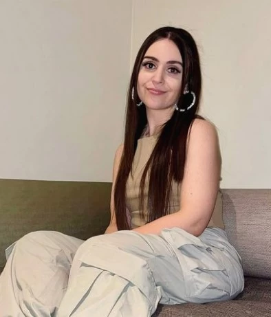 Amelia Profile image 2