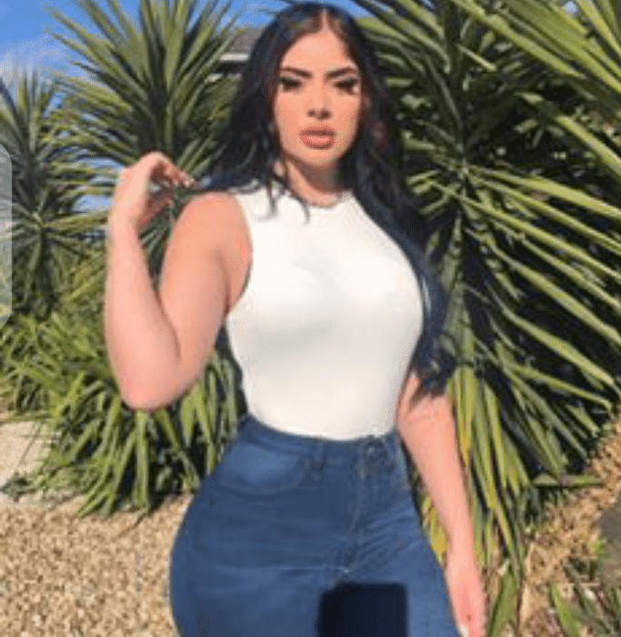Emilyrose0915 Profile image 3