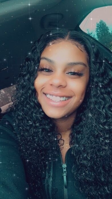 Kelly Sm, 20
