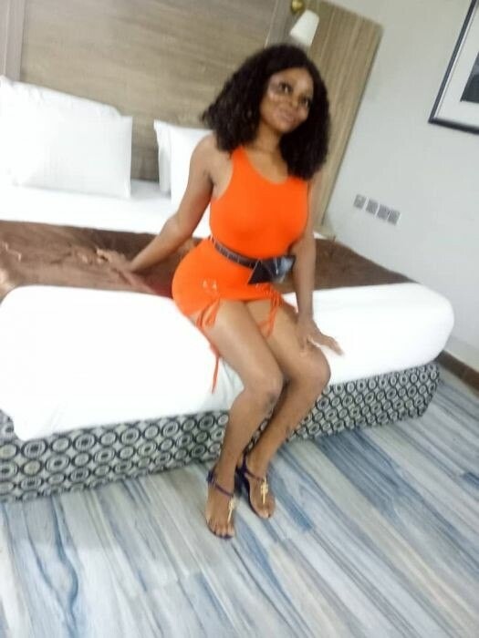 Azucar-Caliente Profile image 2