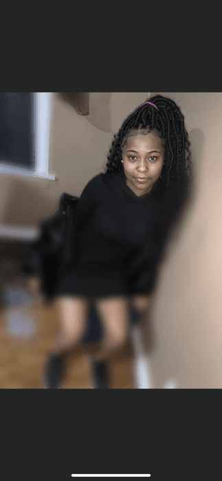 roseadeline98 Profile image 2